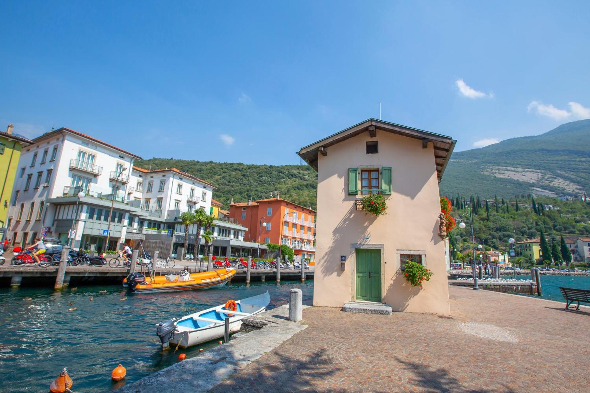 Lake View Dom-Us Apartment - Happy Rentals ريفا ديل غاردا المظهر الخارجي الصورة